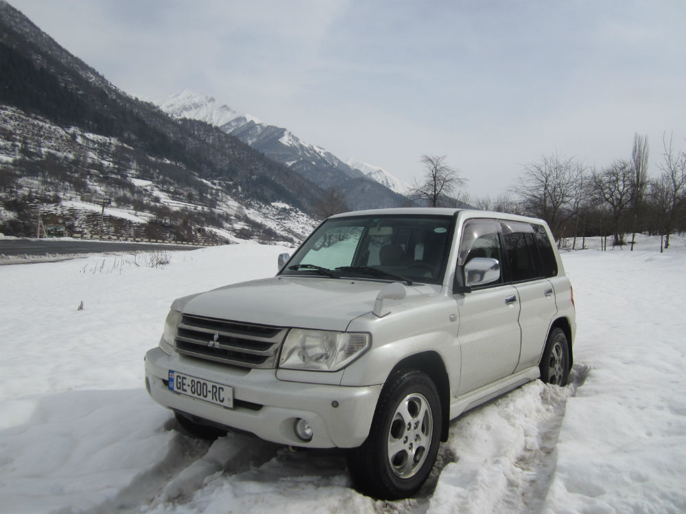 Спойлер mitsubishi pajero io